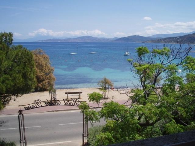 Hotel L'isula Rossa